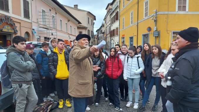 Momenti dell'uscita didattica della Scuola Basilio Sisti