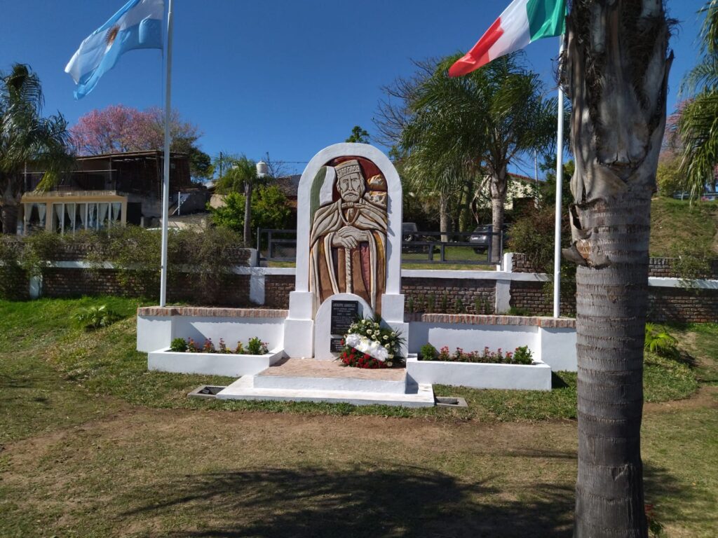 INAGURATO IL MONUMENTO A GIUSEPPE GARIBALDI A ESQUINA (ARGENTINA)